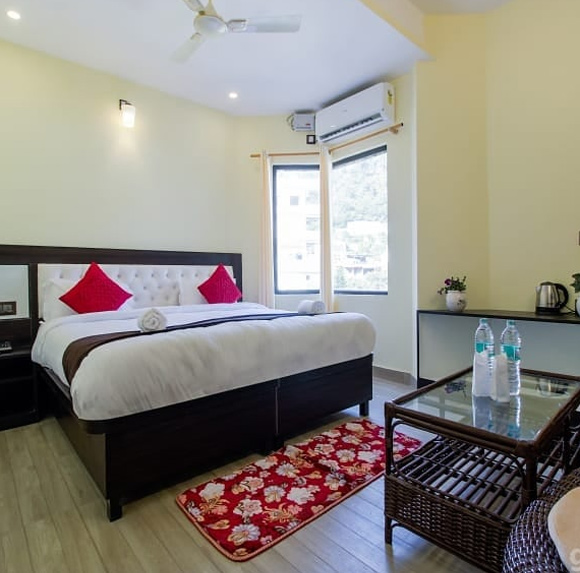 14 Days Yoga Retreat In Rishikesh 14 Days Yoga Retreat In Rishikesh